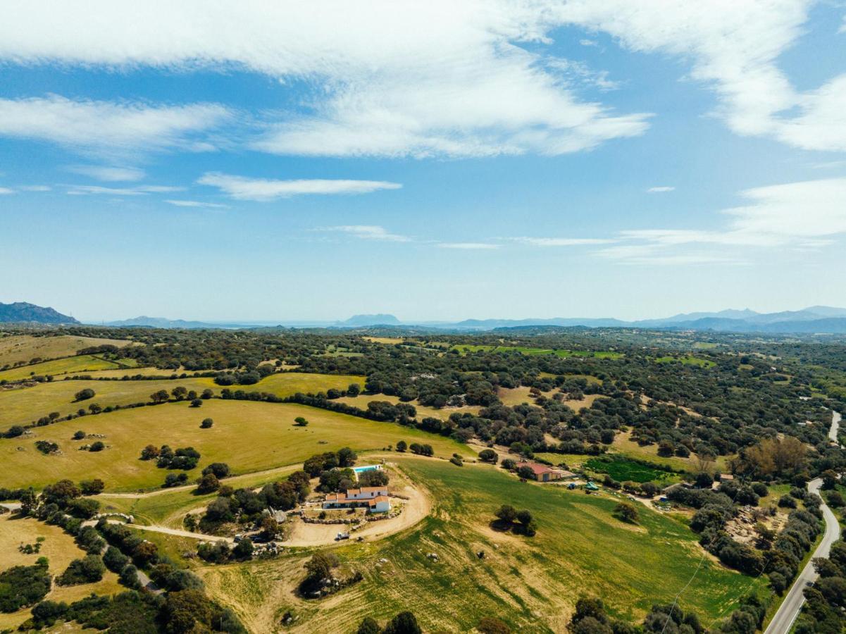 Agriturismo Bed And Breakfast Tanca Taroni Telti Εξωτερικό φωτογραφία