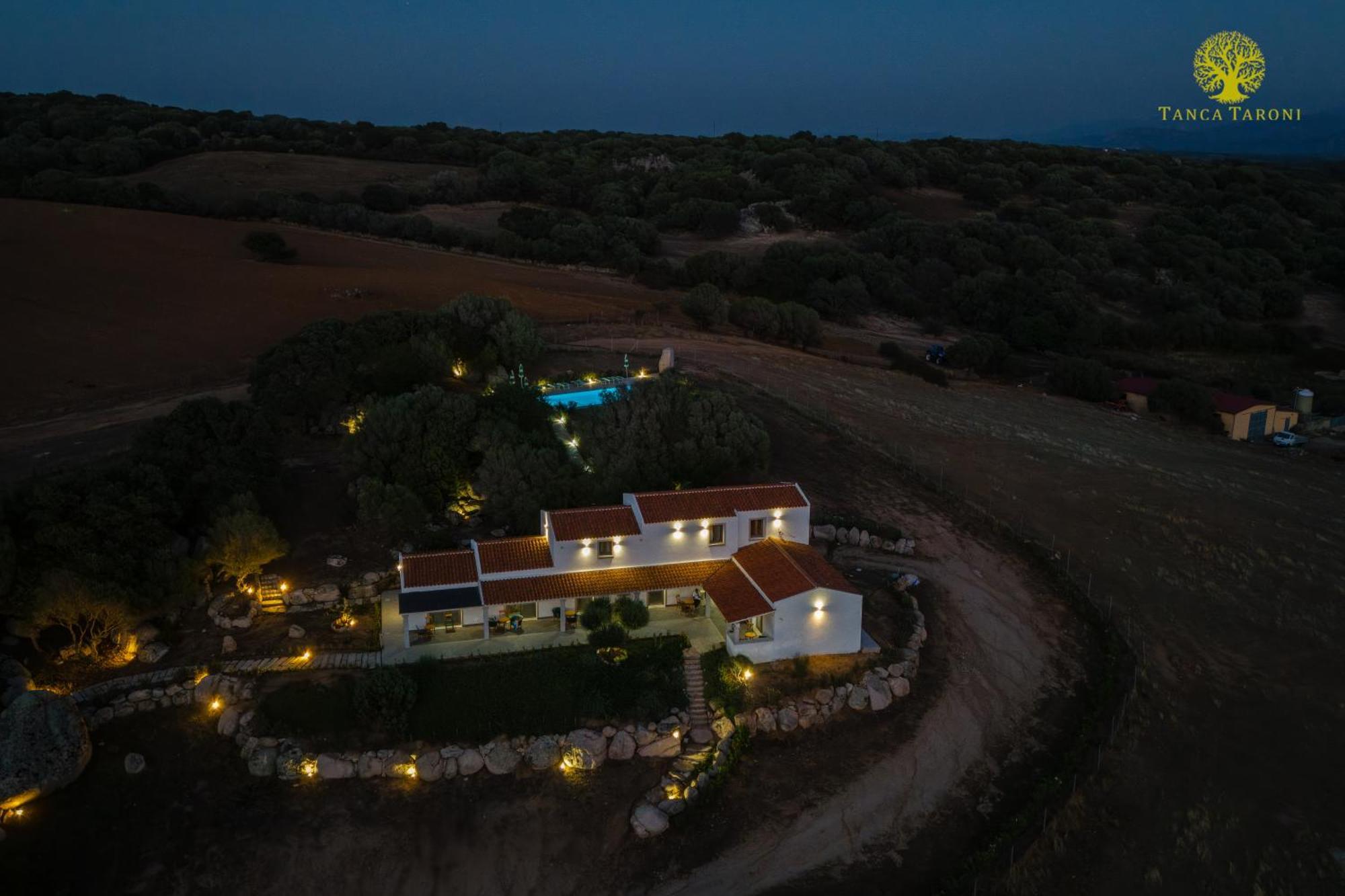 Agriturismo Bed And Breakfast Tanca Taroni Telti Εξωτερικό φωτογραφία