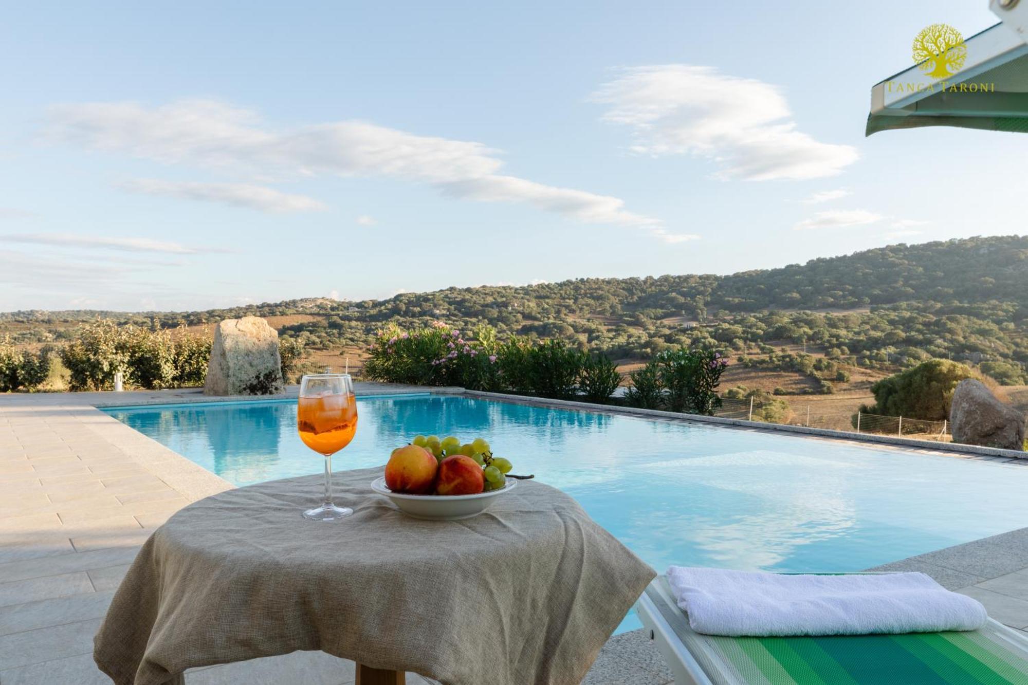 Agriturismo Bed And Breakfast Tanca Taroni Telti Εξωτερικό φωτογραφία
